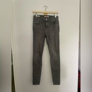 Levi’s 720 Super Skinny jean, size 26, grey wash